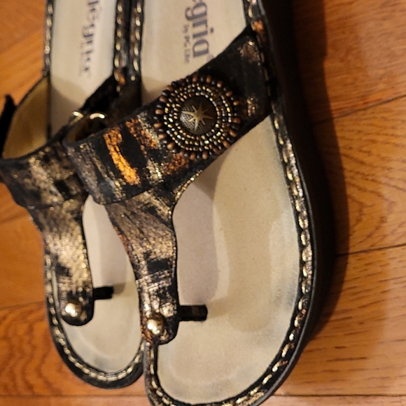 Alegria Shoes - Picture 2 of 7